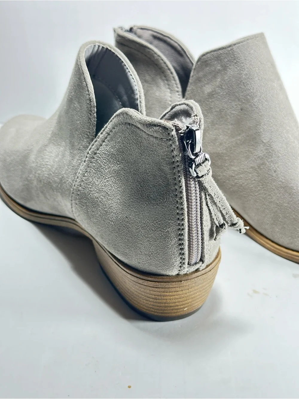 Journee Collection Livvy Gray 9W Faux Suede Ankle Booties Rear Zipper